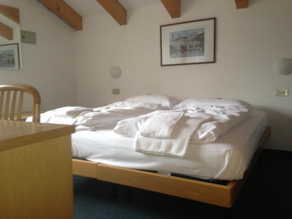 Hotel Olisamir Cavedago Eksteriør billede
