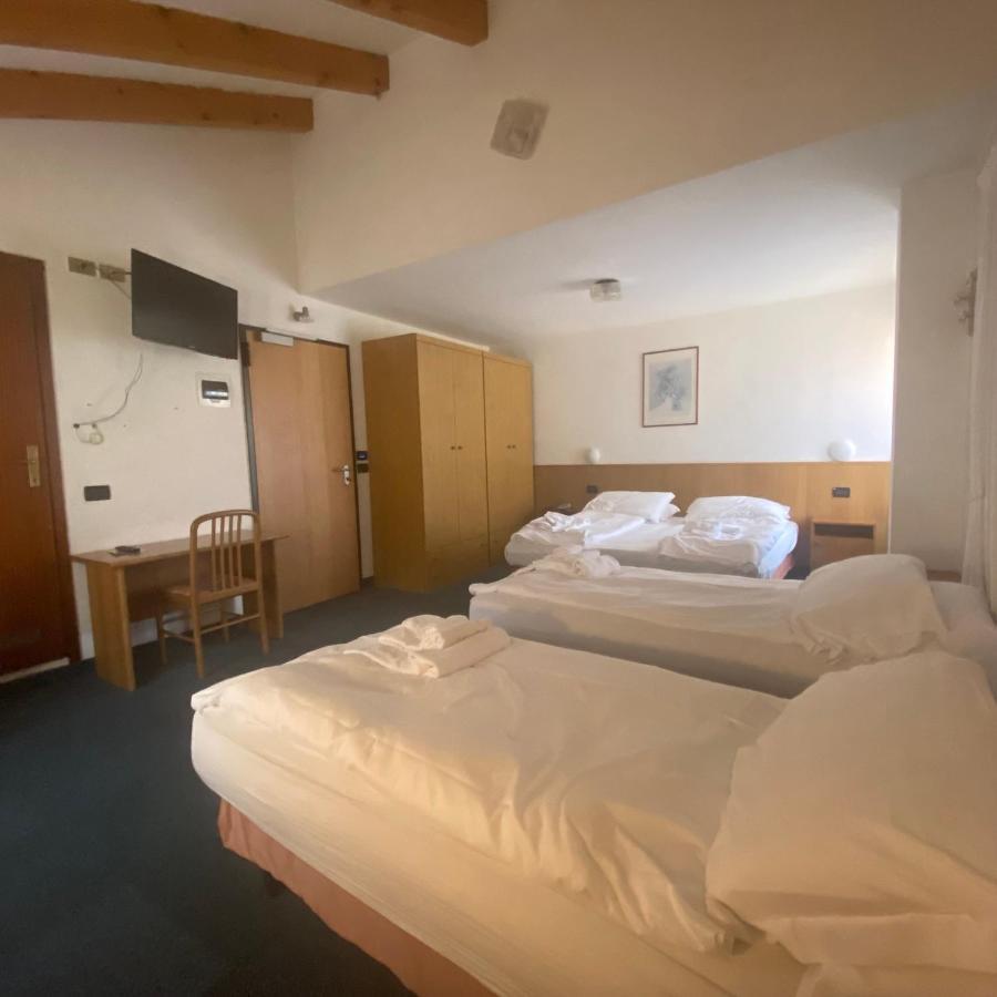 Hotel Olisamir Cavedago Eksteriør billede